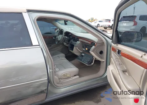 2005 Cadillac Deville Livery z USA, uszkodzony, nr VIN 1G6KD54Y35U141979